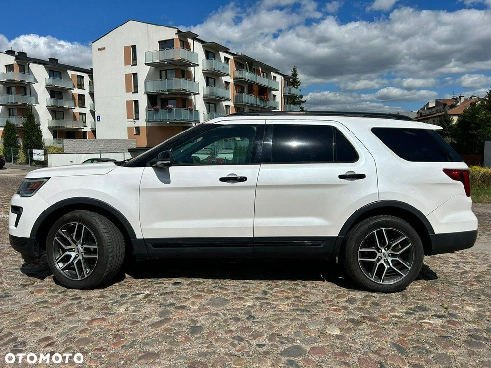 Ford Explorer - 6