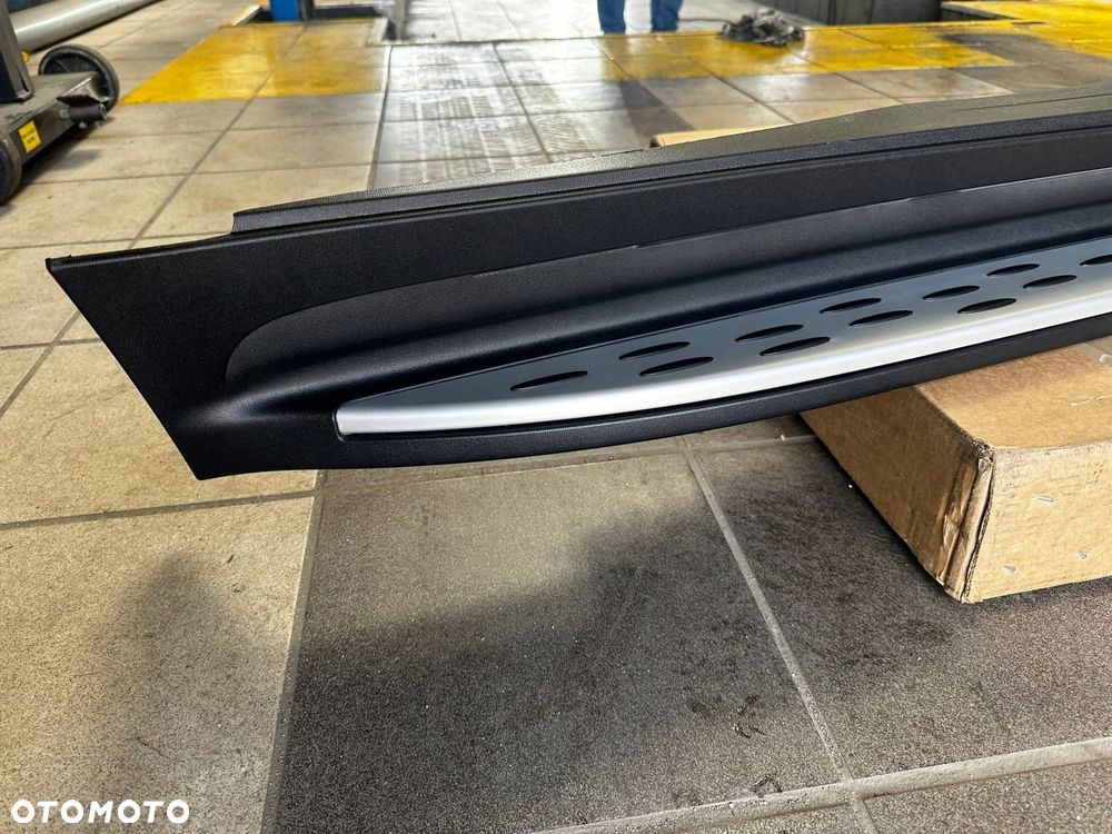 MERCEDES LISTWA PROGOWA LEWA NAKŁADKA STOPIEŃ LEWY LED GLS X166 166 - 3