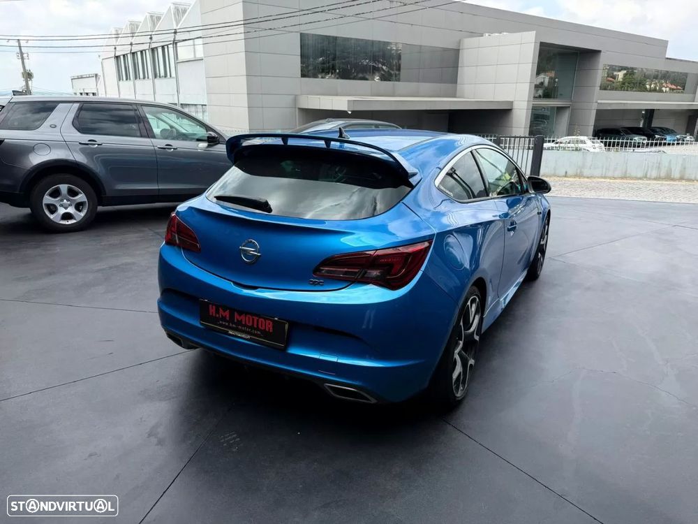Opel Astra GTC OPC 2.0 T - 4