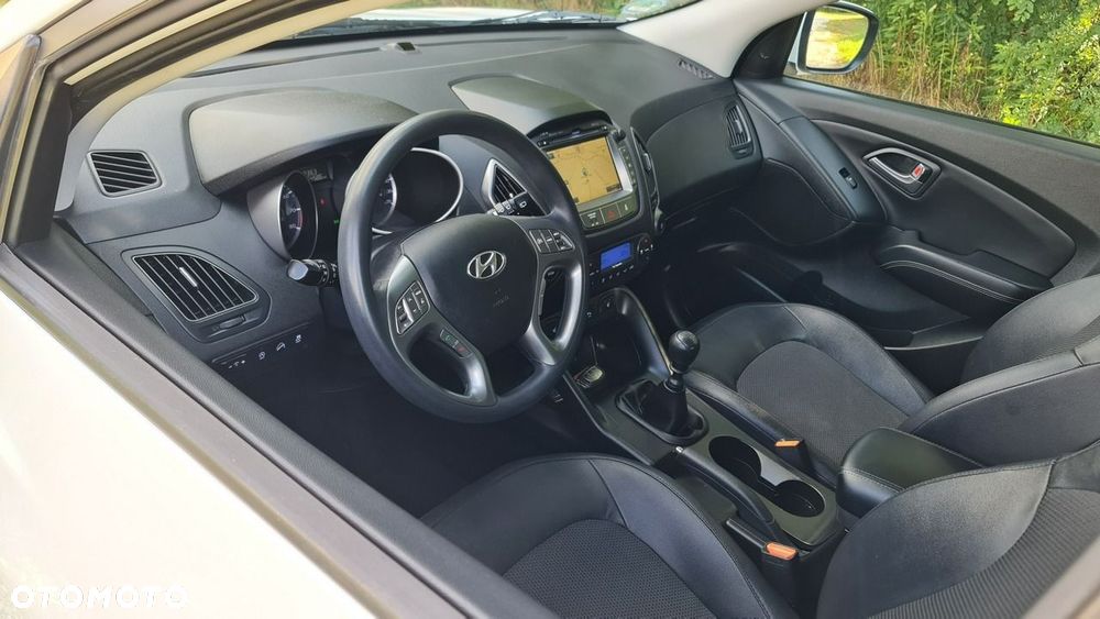 Hyundai ix35 - 12