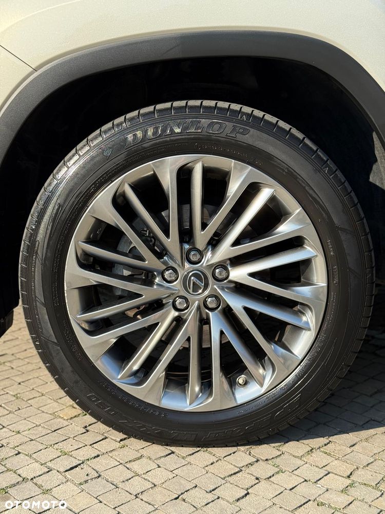 Lexus RX - 11