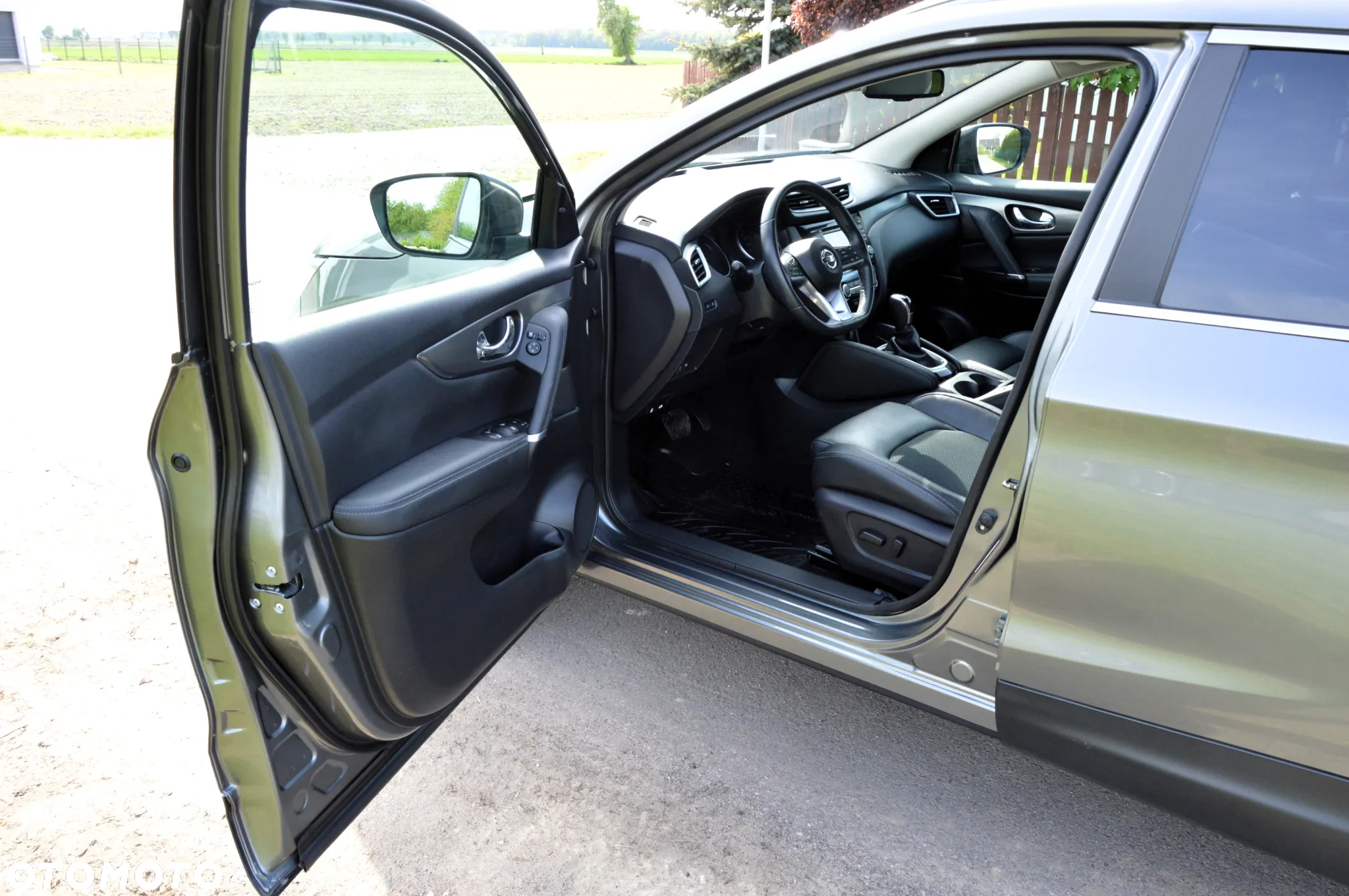 Nissan Qashqai 1.2 DIG-T N-Connecta Xtronic EU6 - 10