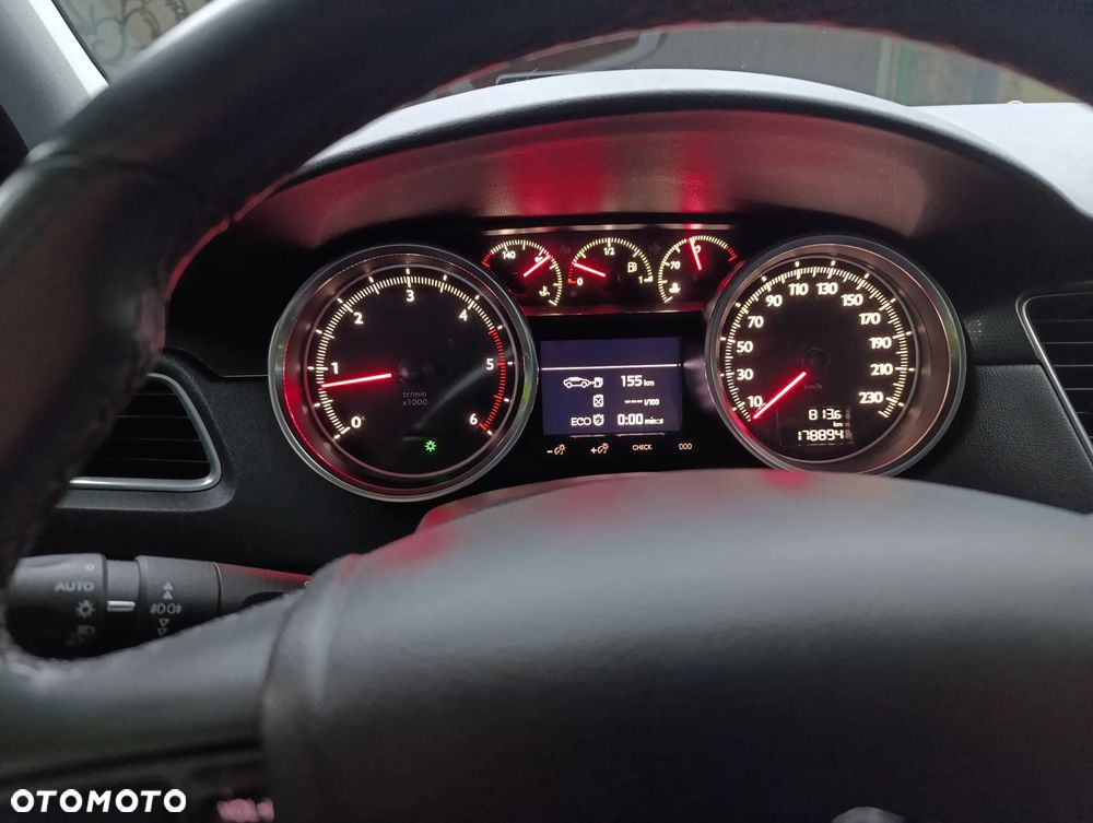 Peugeot 508 2.0 BlueHDi Allure S&S - 27