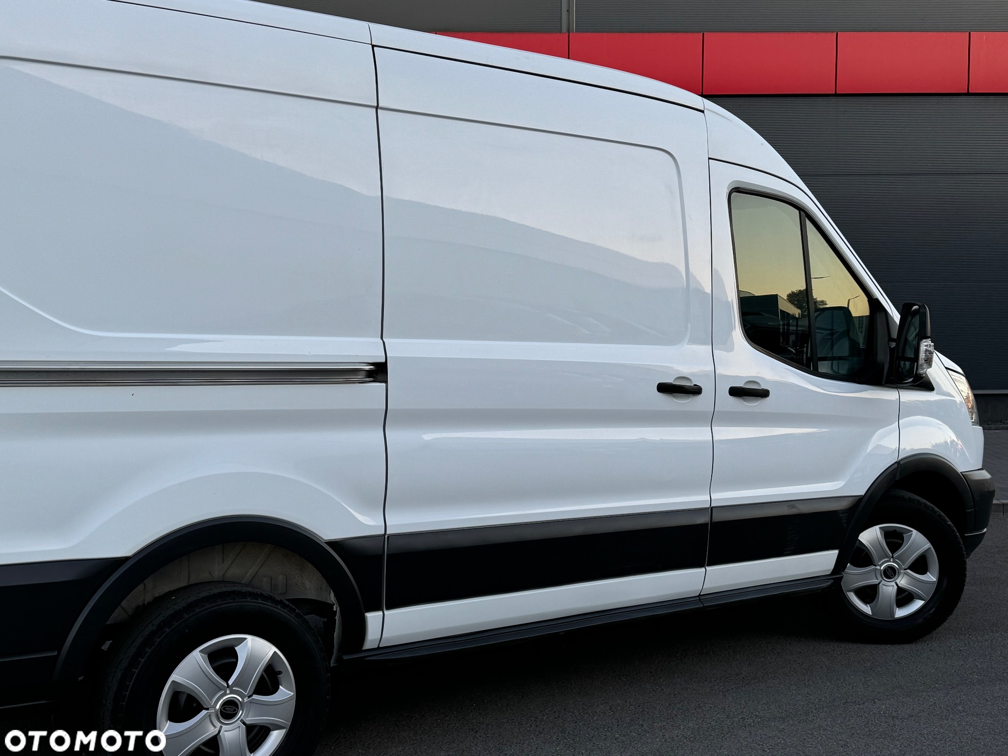 Ford Transit L2H2 - 15