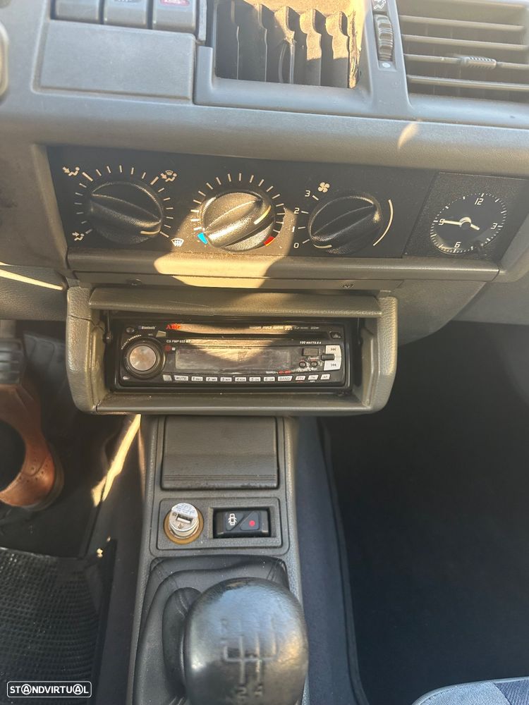 Renault Clio 1.2 Oasis - 5