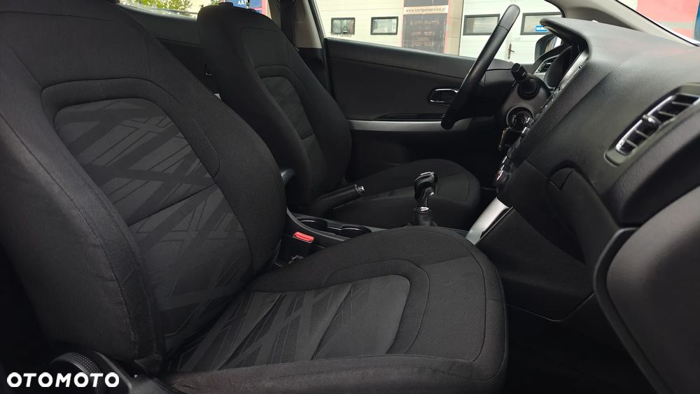 Kia Ceed Cee'd 1.4 CRDi M - 33