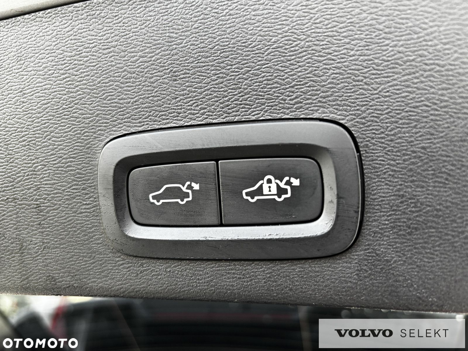 Volvo XC 40 - 25