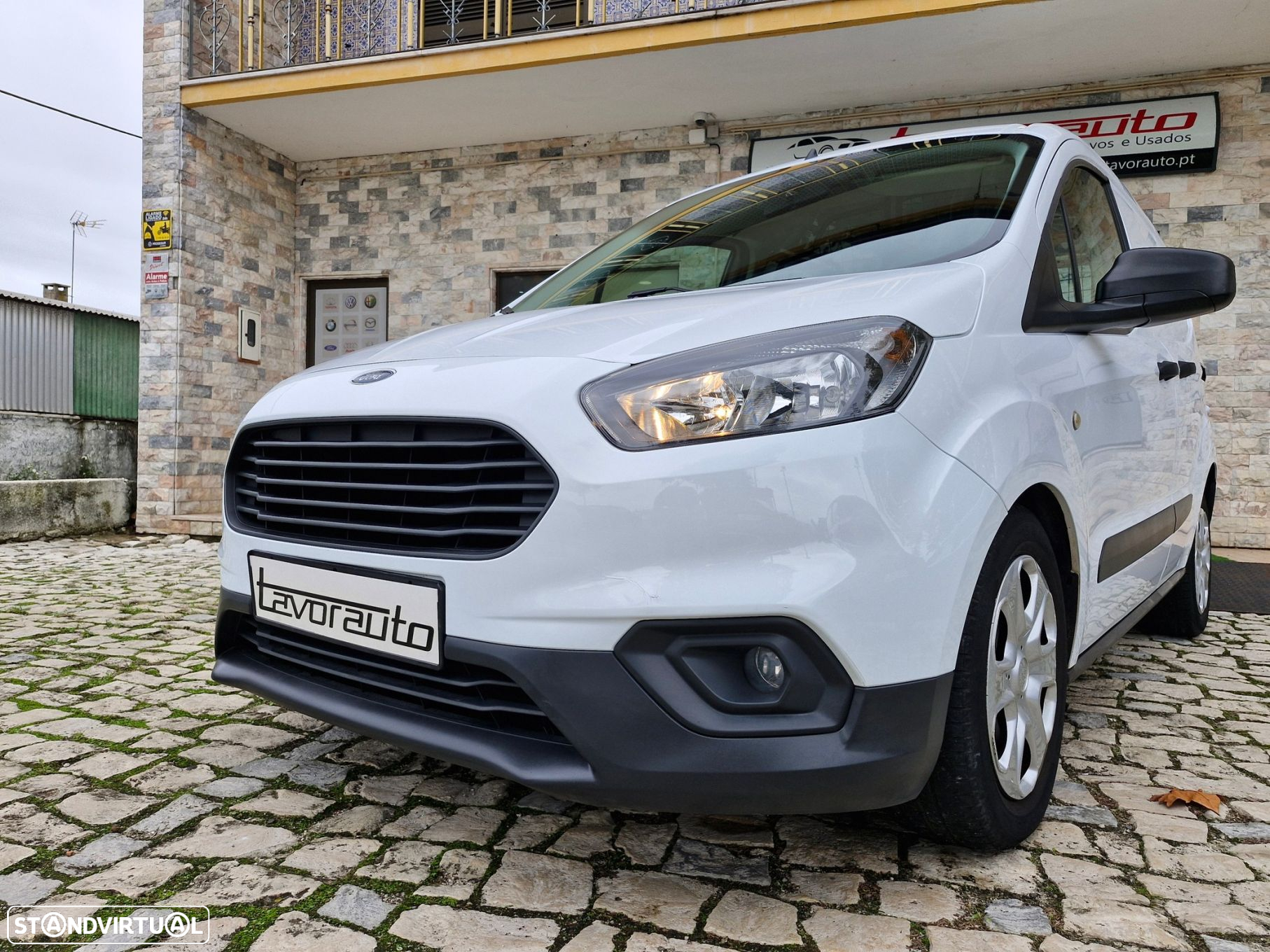 Ford Transit Courier 1.5 TDCi Ambiente - 23
