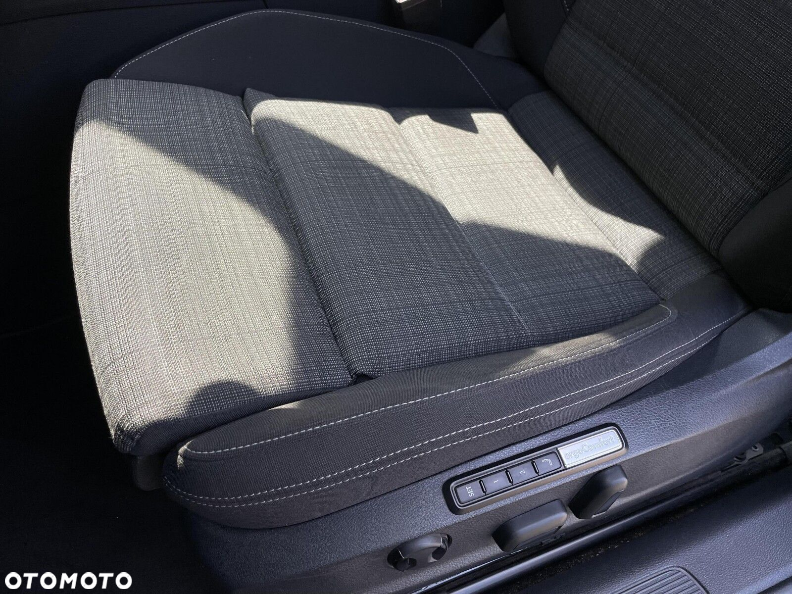 Volkswagen Passat 2.0 TDI Business DSG - 15