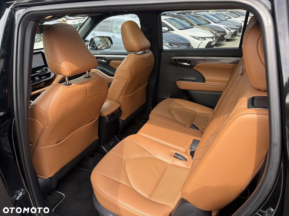 Toyota Highlander - 14