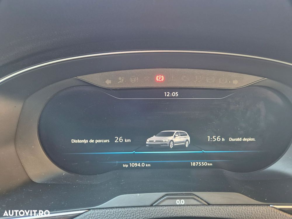 Volkswagen Passat Variant 1.6 TDI (BlueMotion Technology) DSG Comfortline - 11