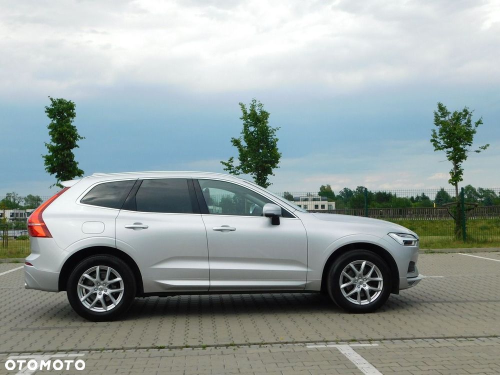 Volvo XC 60 B4 B Momentum Pro - 3