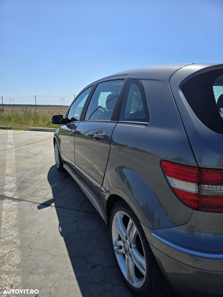 Mercedes-Benz B 200 - 4