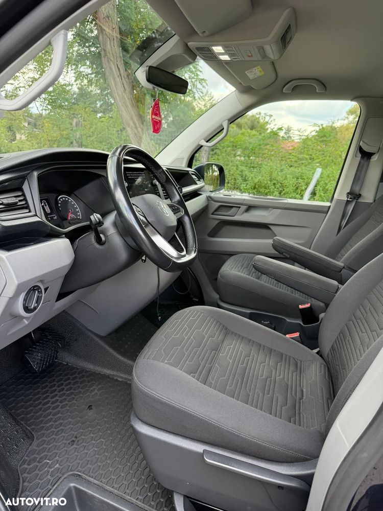 Volkswagen Caravelle - 10