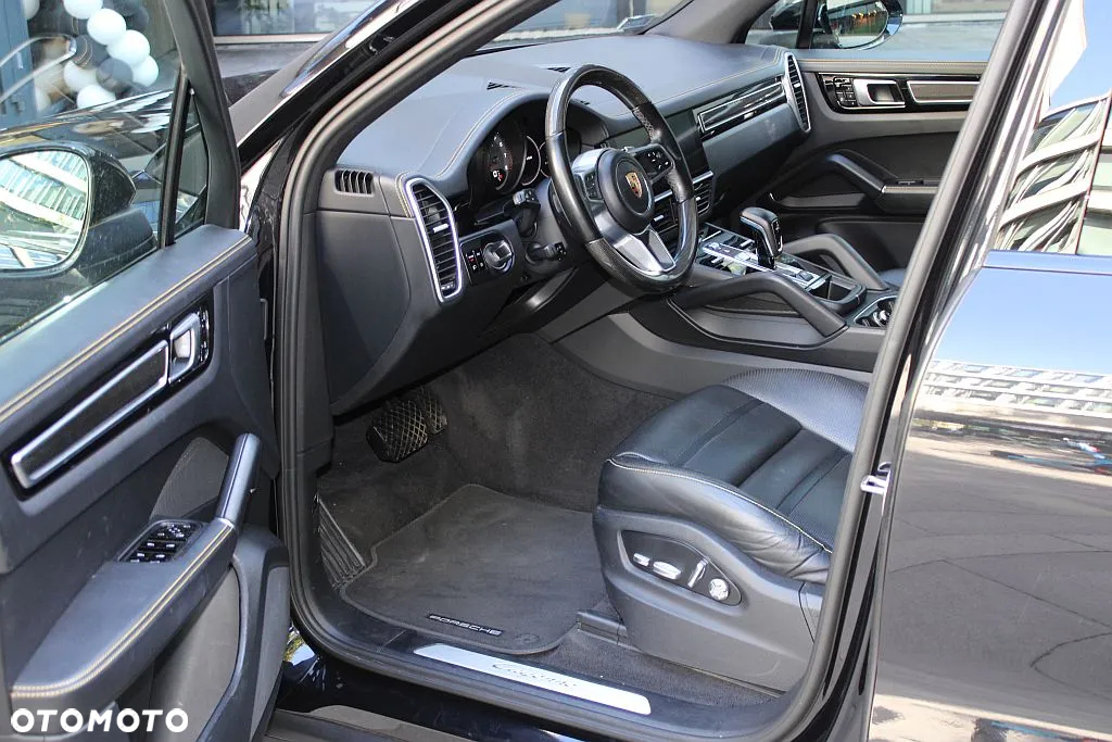 Porsche Cayenne Standard - 7