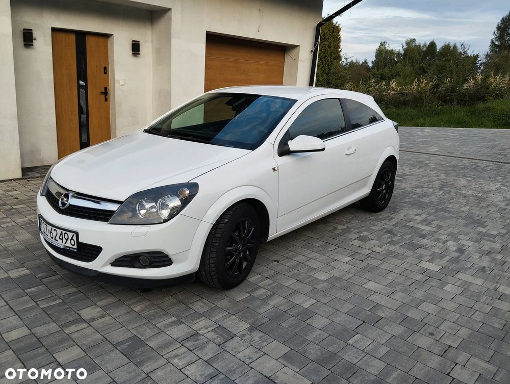 Opel Astra III GTC 1.6 Sport - 17