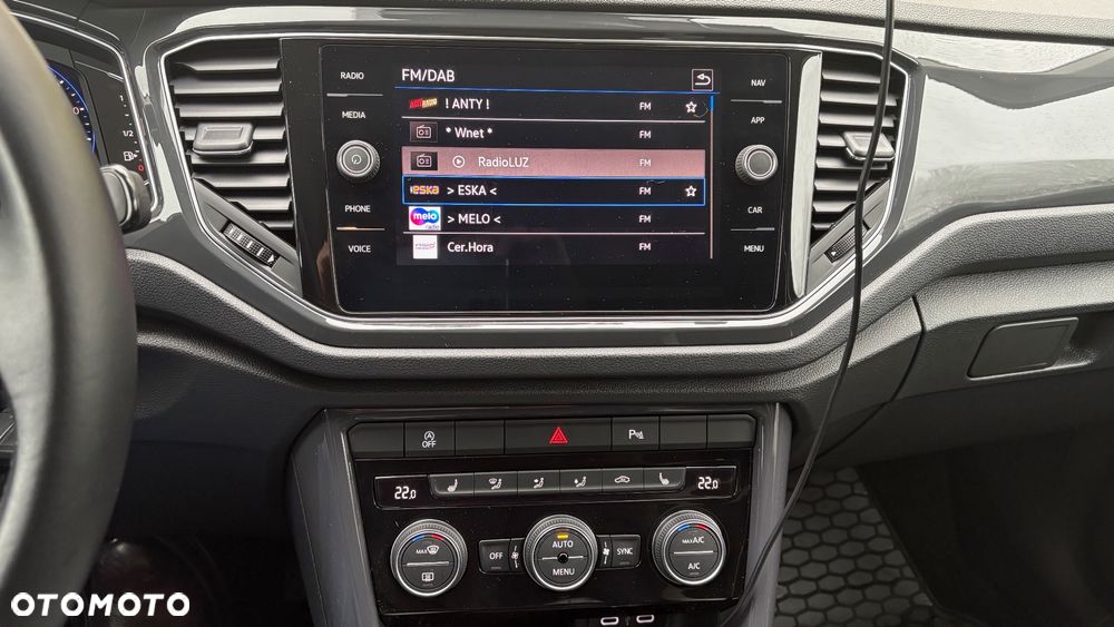 Volkswagen T-Roc - 4