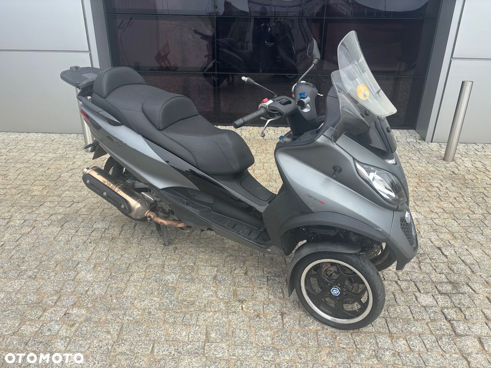 Piaggio MP-3 - 5