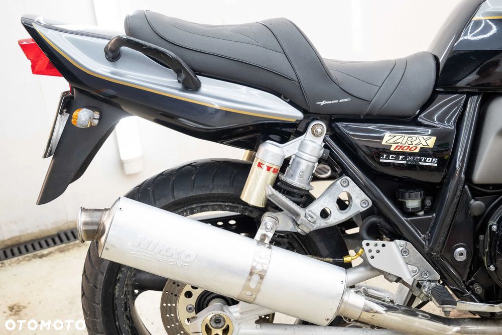 Kawasaki ZRX - 15