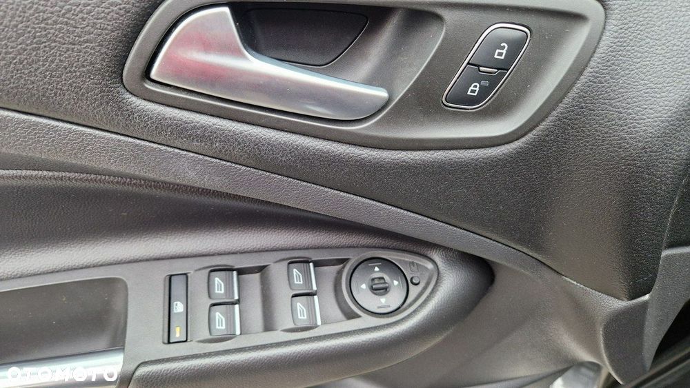 Ford Kuga 1.5 EcoBoost 2x4 ST-Line - 33