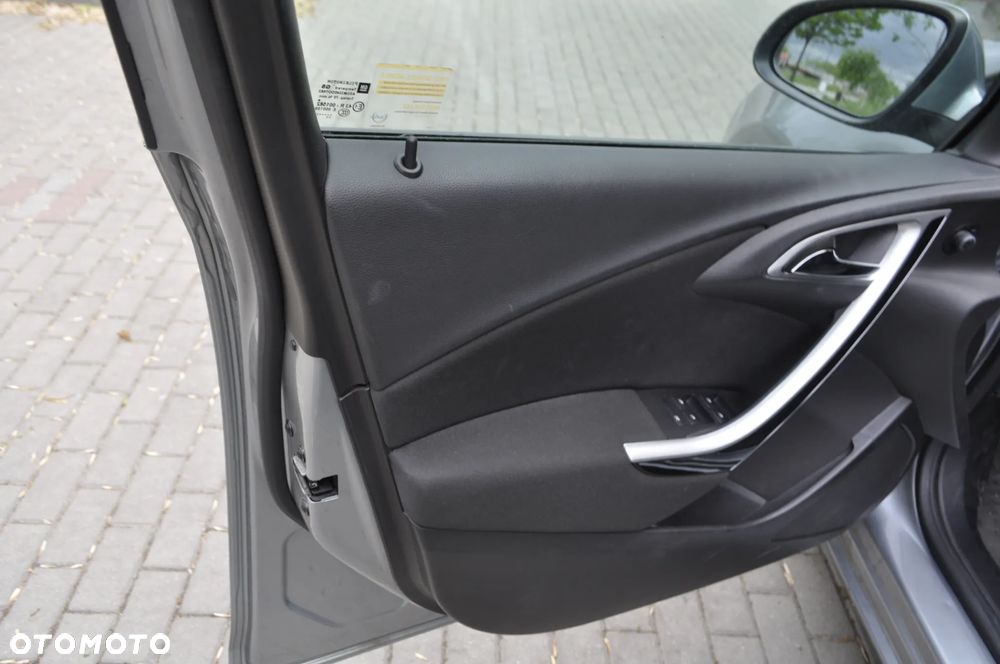 Opel Astra 1.4 T Cosmo - 9