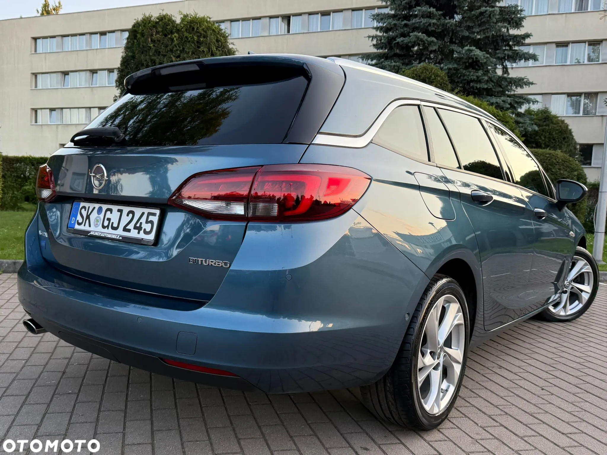 Opel Astra V 1.6 CDTI Elite S&S - 3