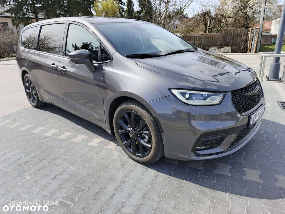 Chrysler Pacifica - 22