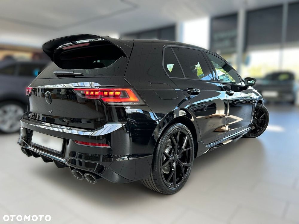 Volkswagen Golf - 12