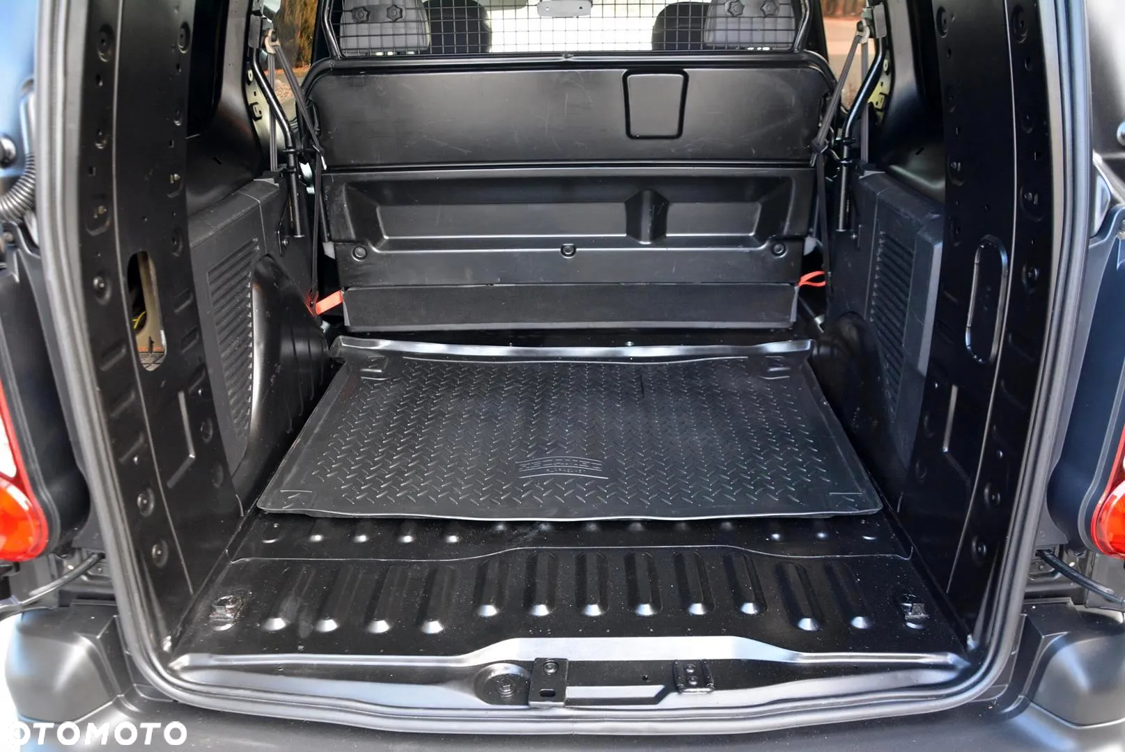 Citroën Berlingo L2 1.6 HDi 90 FAP Business - 21