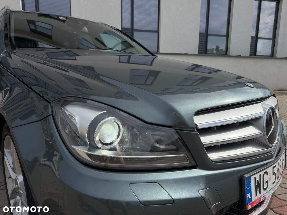 Mercedes-Benz Klasa C 250 CDI DPF 4Matic (BlueEFFICIENCY) 7G-TRONIC Avantgarde - 9