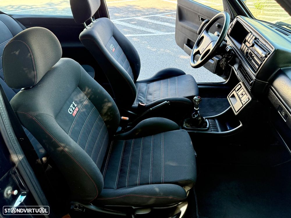 VW Golf 1.8 GTI 16V - 17