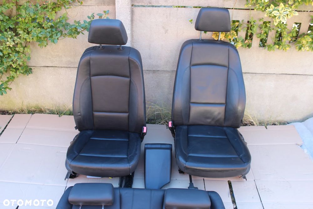 KOMPLET FOTELI FOTELE SKÓRA BMW 1 CABRIO E88 2009 - 2