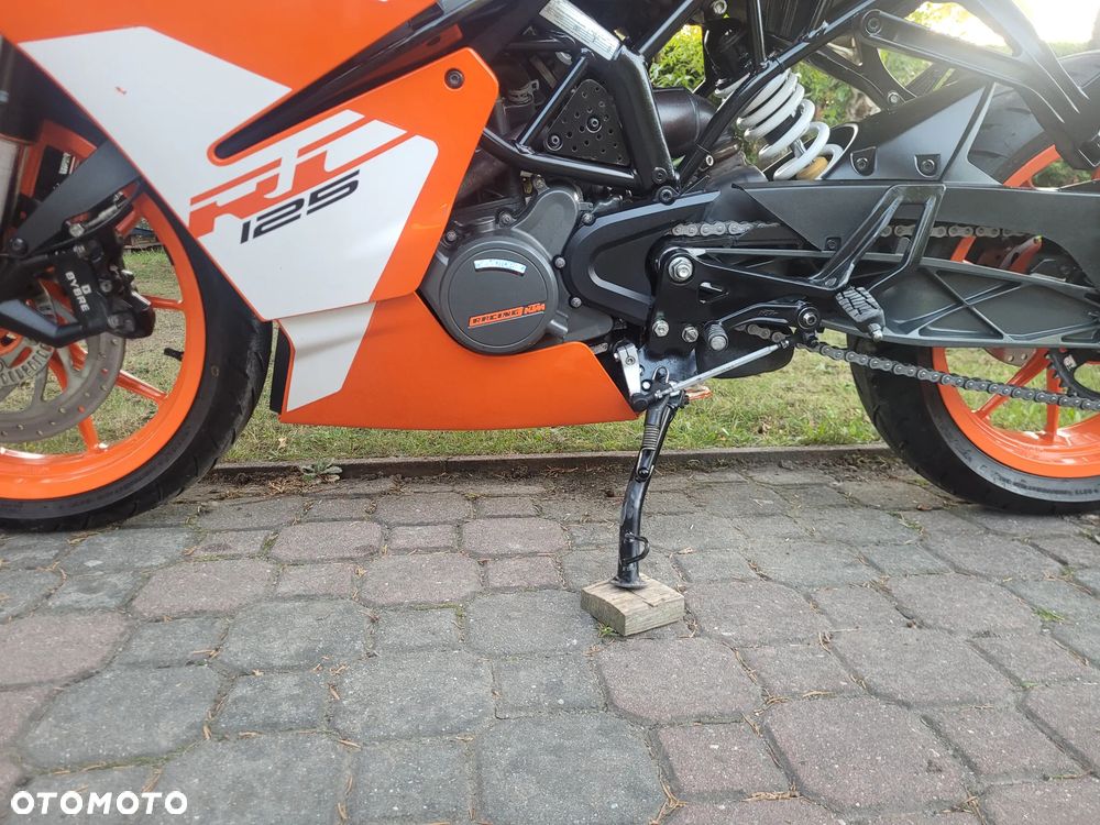 KTM RC 125 - 24