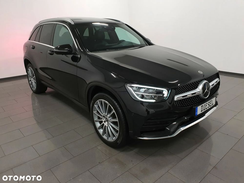 Mercedes-Benz GLC 300 de 4Matic 9G-TRONIC AMG Line Plus - 38