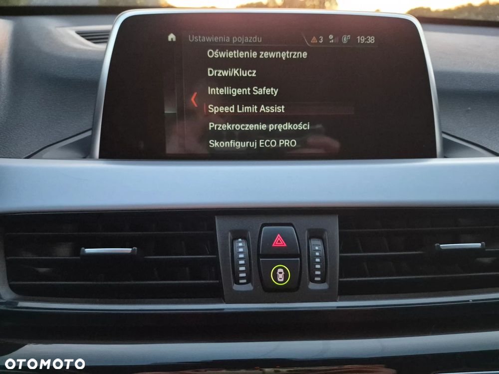 BMW X1 sDrive16d - 19