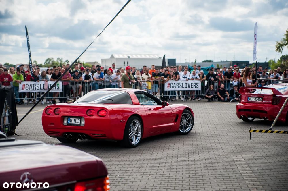 Chevrolet Corvette - 38