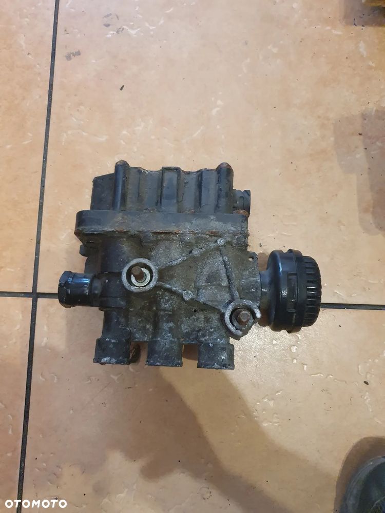Zawór poduszek ECAS WABCO 4728800300 - 3