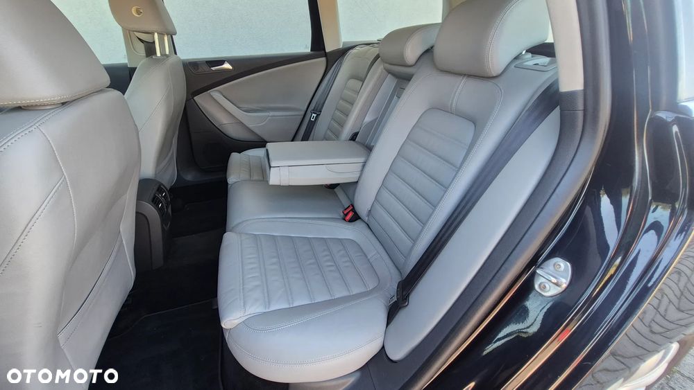 Volkswagen Passat 1.8 TSI Highline - 9