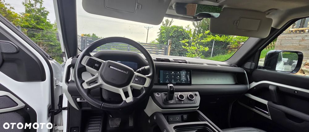Land Rover Defender 3.0 P400 mHEV SE - 13