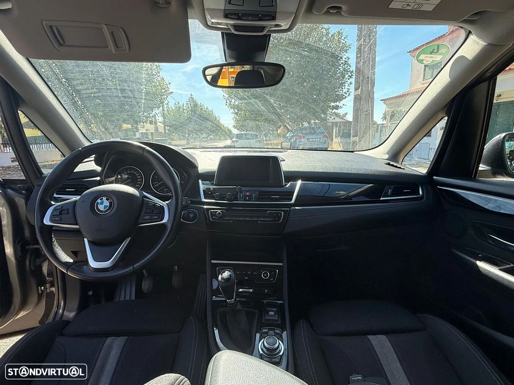 BMW 216 Active Tourer - 11