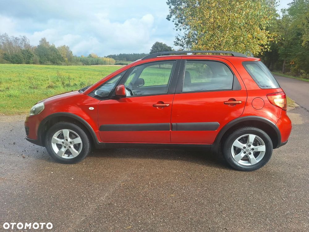 Suzuki Sx4 2012 photo 4