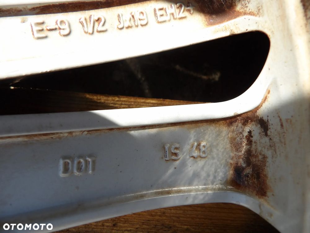 BMW - F25,X3 - FELGA ALUMINIOWA - 9,5Jx19EH2+ - IS48 - 7844251 - 4