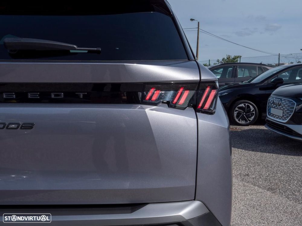 Peugeot E-5008 73 kWh Allure - 13