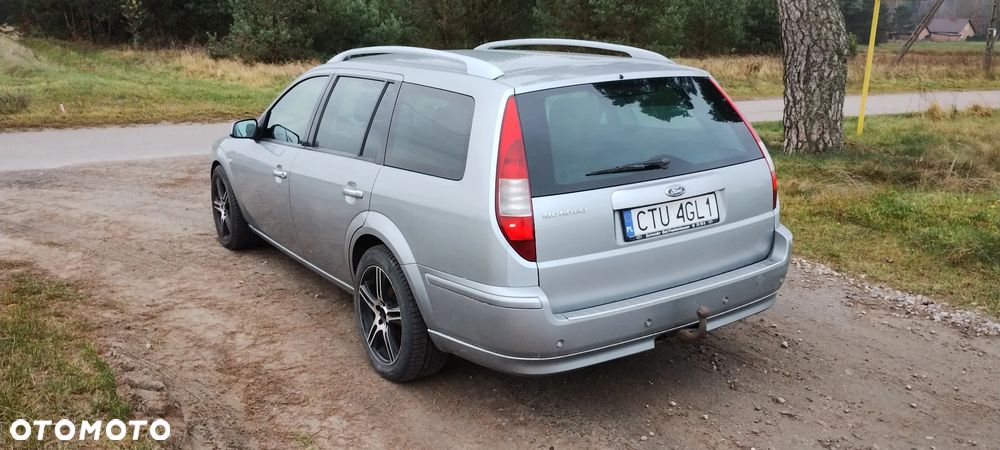 Ford Mondeo 2.0 TDCi Ambiente - 3