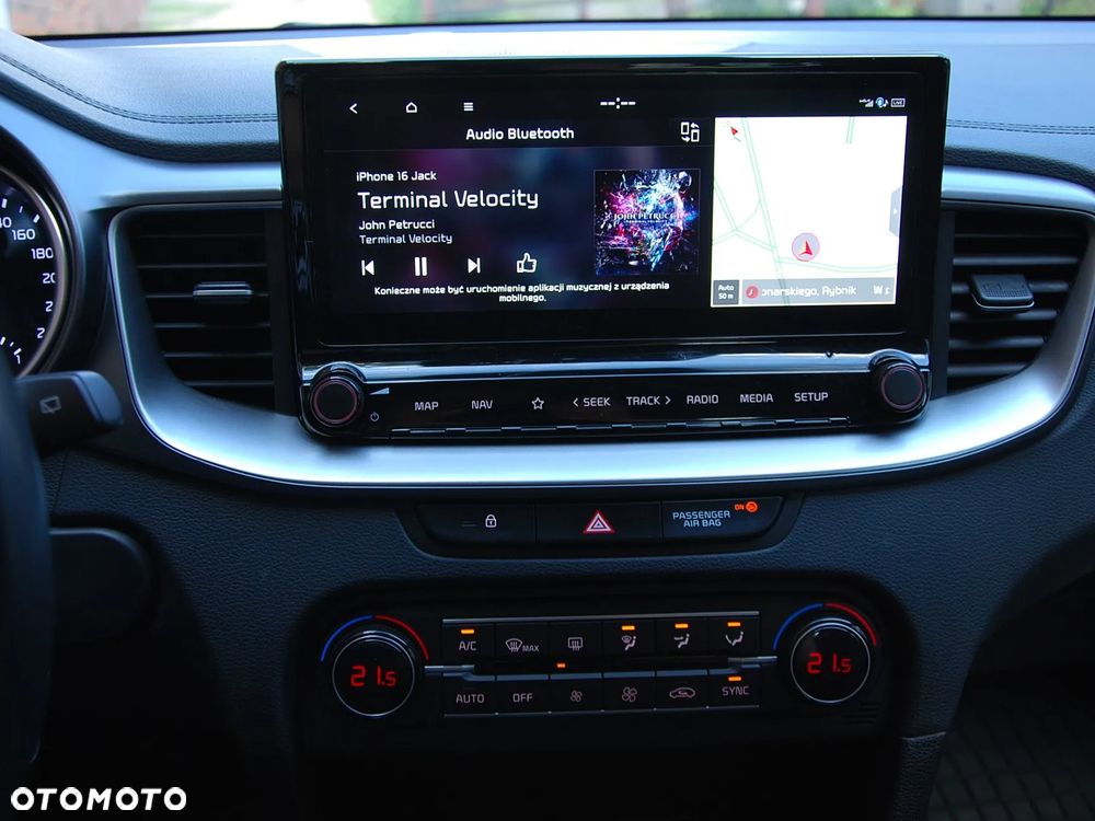 Kia Ceed - 27