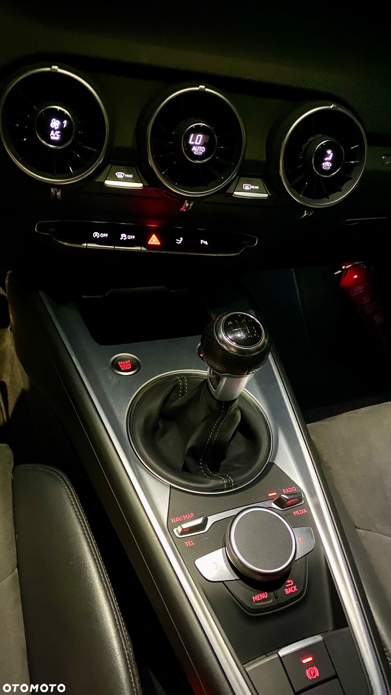 Audi TT Coupé - 11