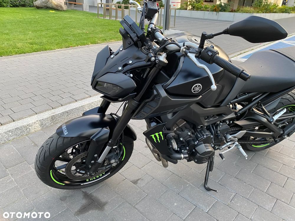 Yamaha MT - 12