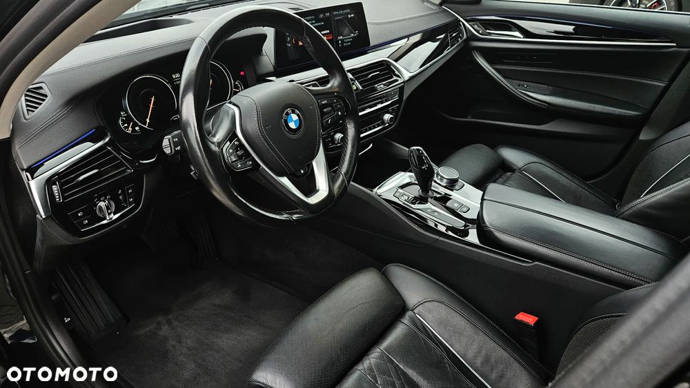 BMW Seria 5 520d Efficient Dynamics Luxury Line sport - 29