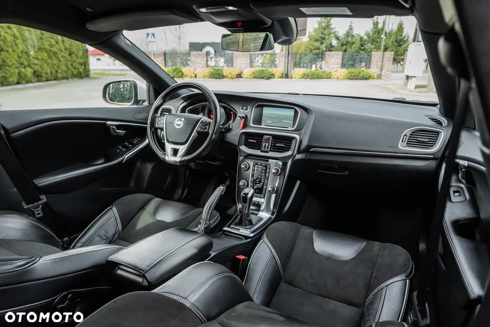 Volvo V40 D2 RDesign - 22