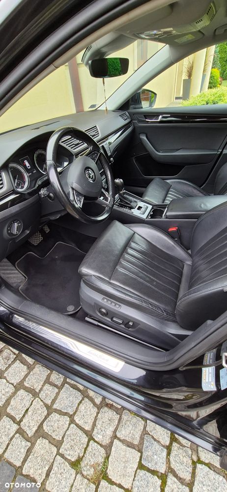 Skoda Superb 2.0 TDI 4x4 L&K DSG - 11